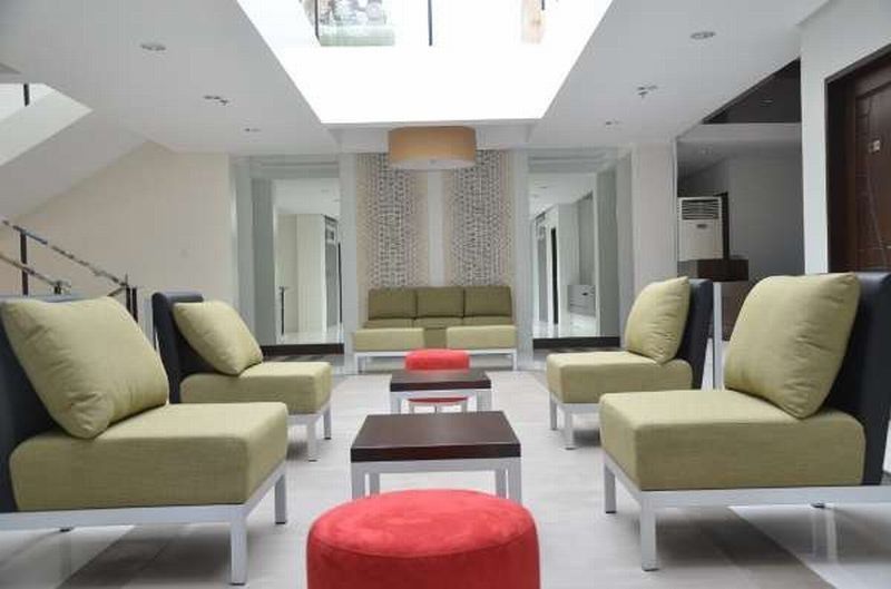 Empire Suites Hotel Puerto Princesa Buitenkant foto