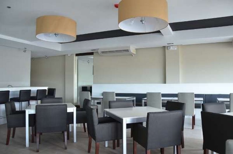 Empire Suites Hotel Puerto Princesa Buitenkant foto